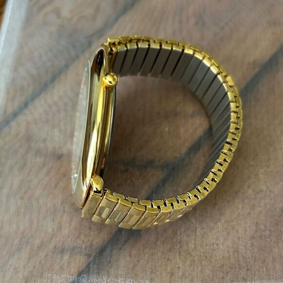 Geneva Gold Watch with Crystal Detailing - Picture 2 of 6